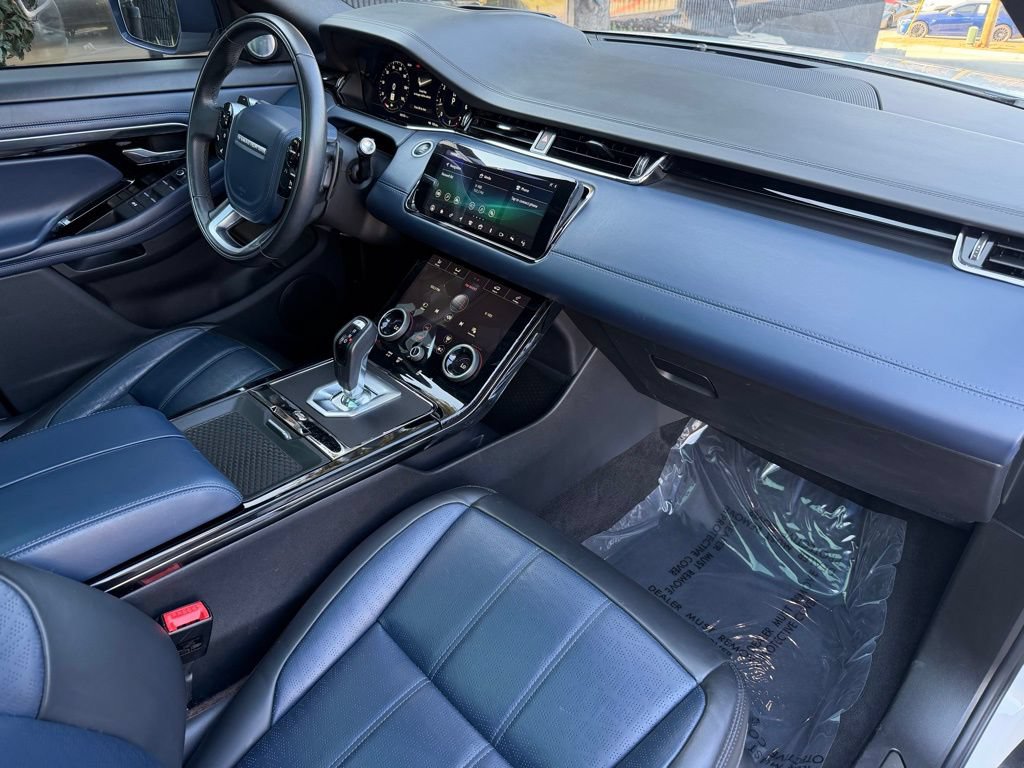 Used 2020 Land Rover Range Rover Evoque R-Dynamic SE AWD/4WD image 32
