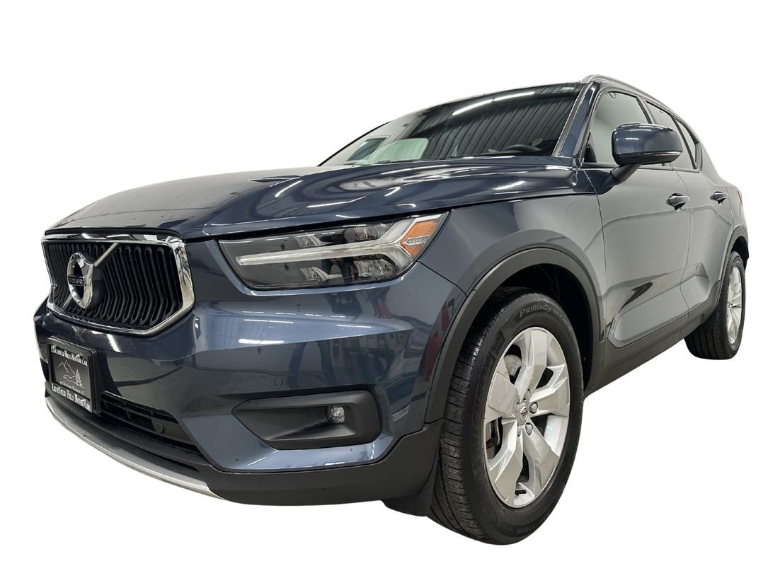 Used 2021 Volvo XC40 T5 Momentum image 7