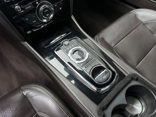 Used 2014 Jaguar XK Coupe image 26