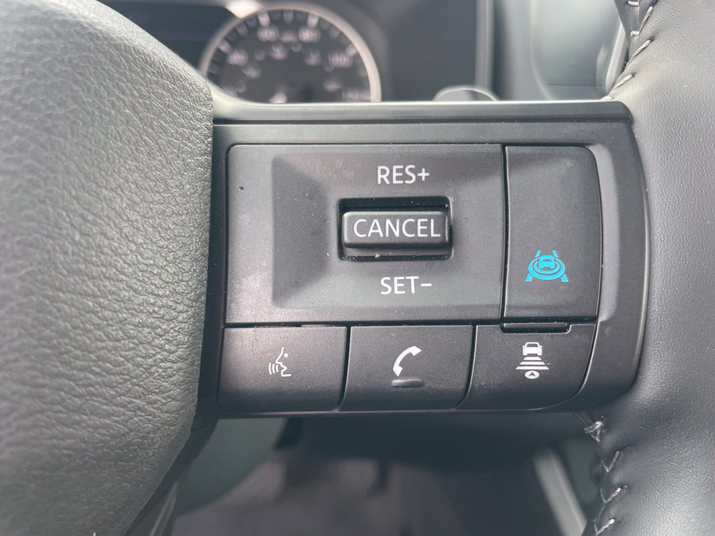 Certified 2026 Nissan Rogue SV FWD image 9