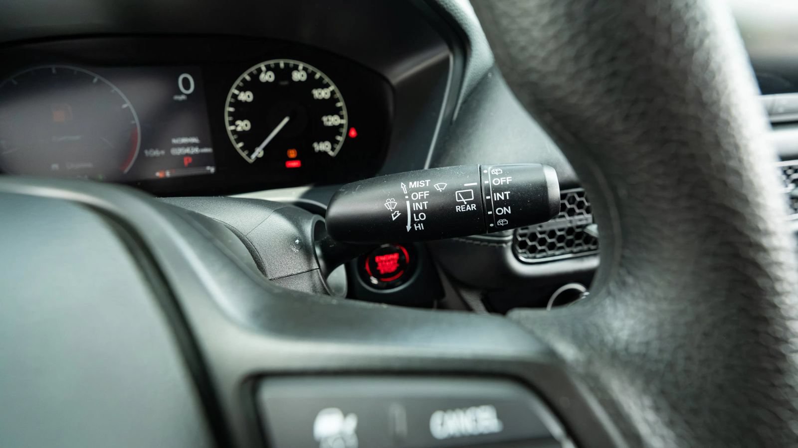 Used 2025 Honda HR-V LX image 38