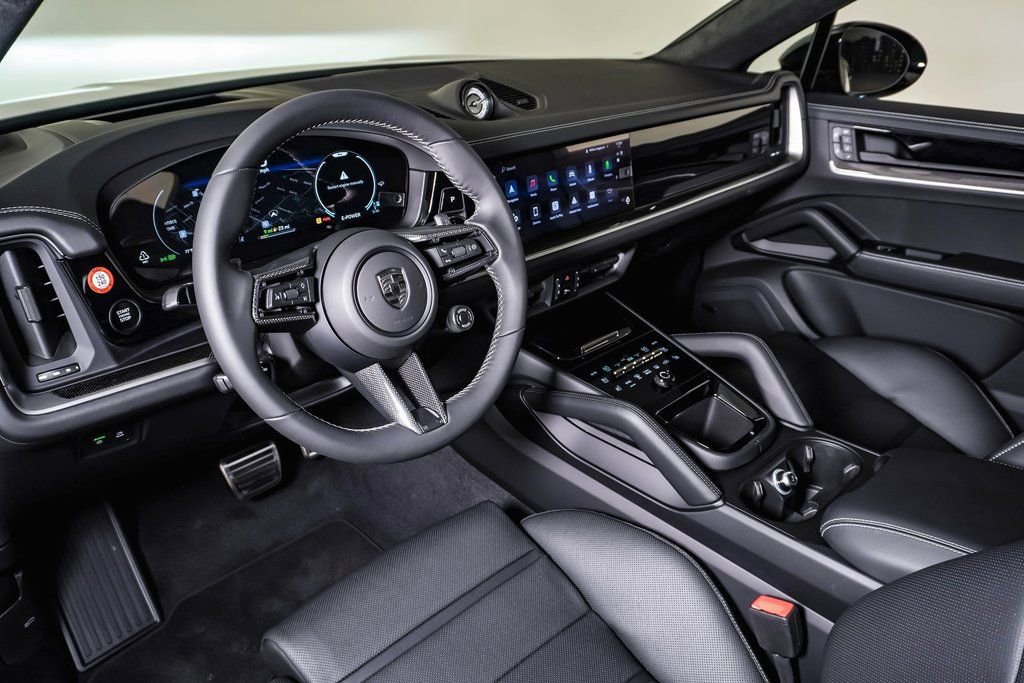 New 2026 Porsche Cayenne Turbo AWD/4WD image 4