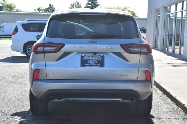 Used 2023 Ford Escape ST-Line AWD/4WD image 9