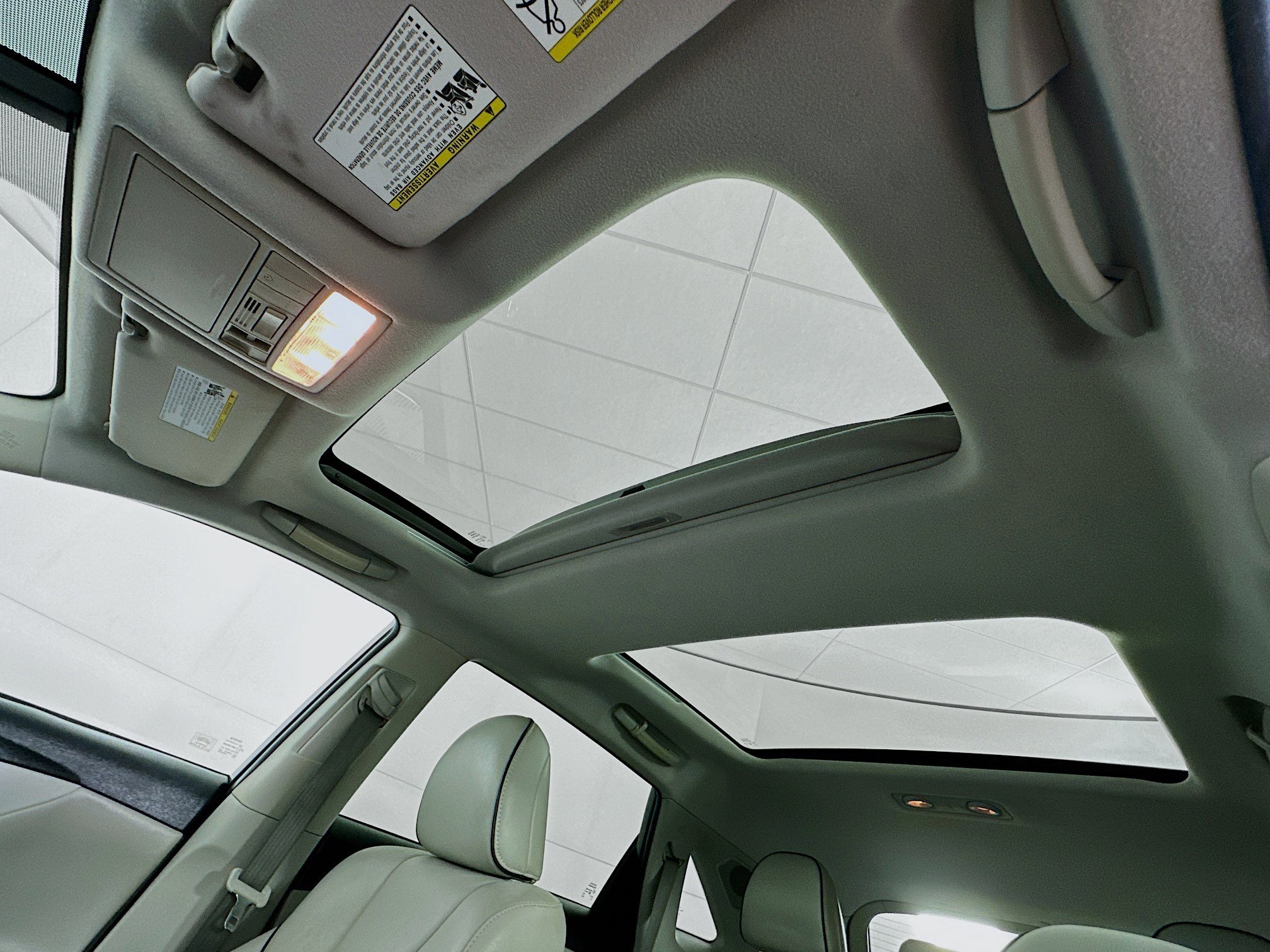 Used 2013 Toyota Venza Limited image 26