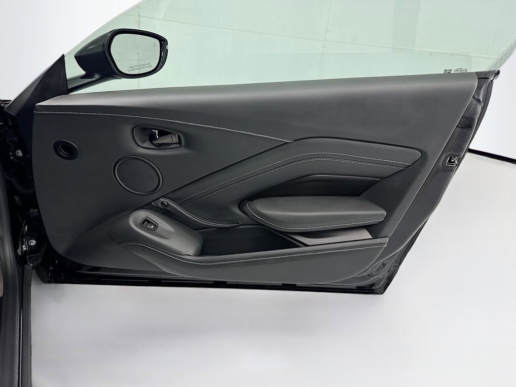 Used 2023 Aston Martin V12 Vantage image 24