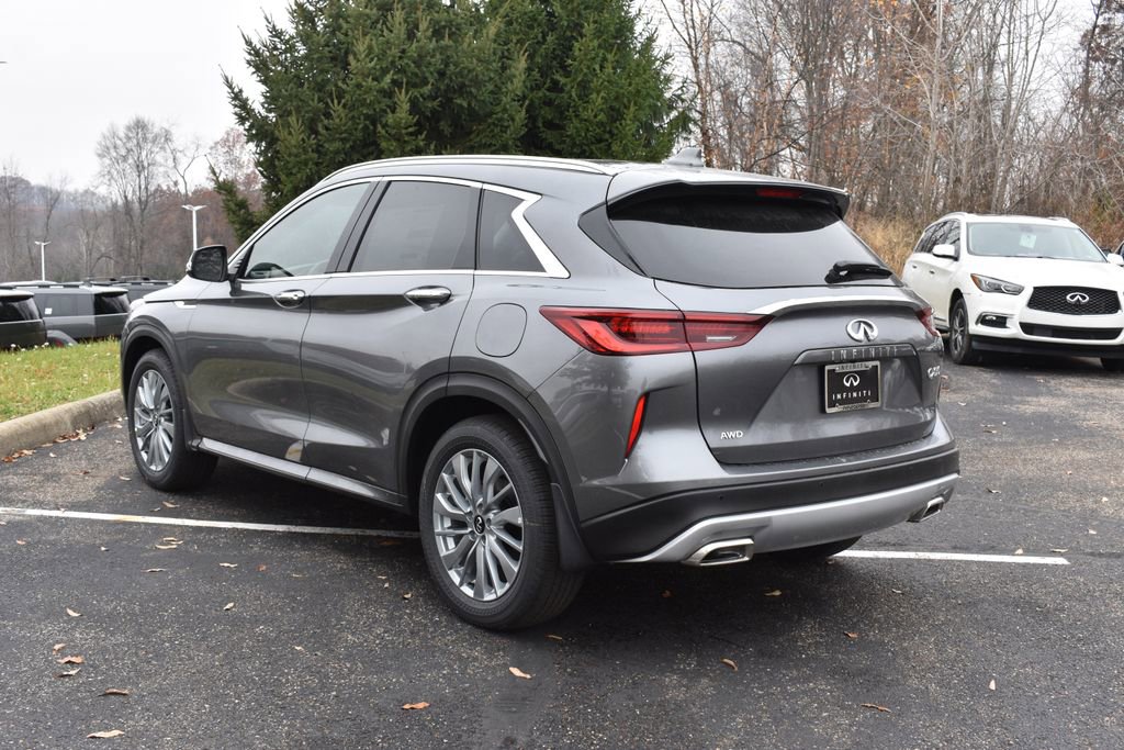 New 2025 INFINITI QX50 Luxe image 5