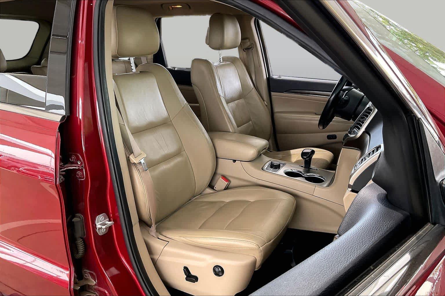 Used 2015 Jeep Grand Cherokee Limited AWD/4WD image 9