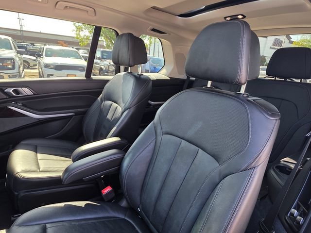 Used 2021 BMW X7 xDrive40i w/ Premium Package AWD/4WD image 21