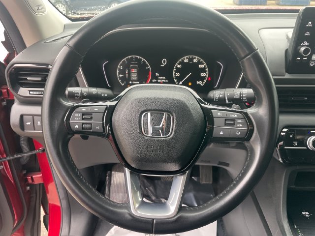 Used 2025 Honda Pilot Touring image 25