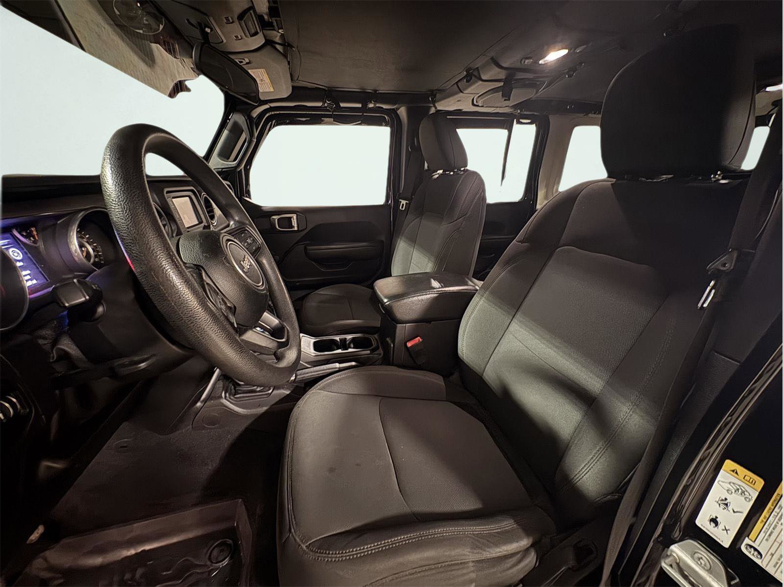 Used 2018 Jeep Wrangler Unlimited Sport image 16