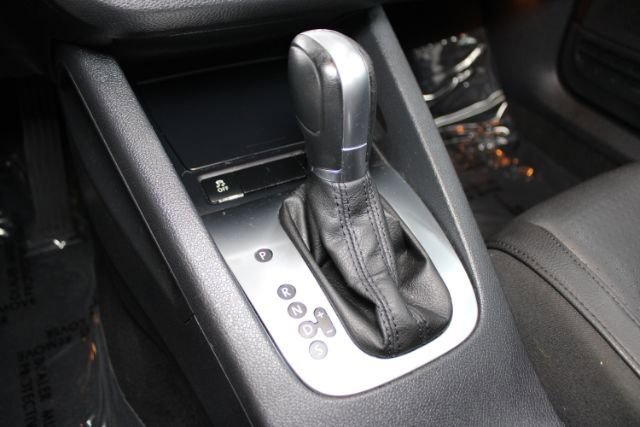 Used 2015 Volkswagen Eos Komfort image 15
