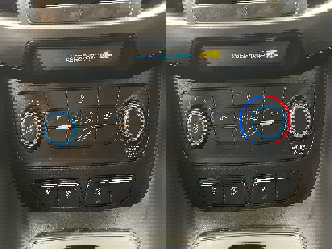 Used 2020 Ford Transit Connect XL image 16