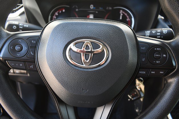 Certified 2025 Toyota RAV4 LE AWD/4WD image 30