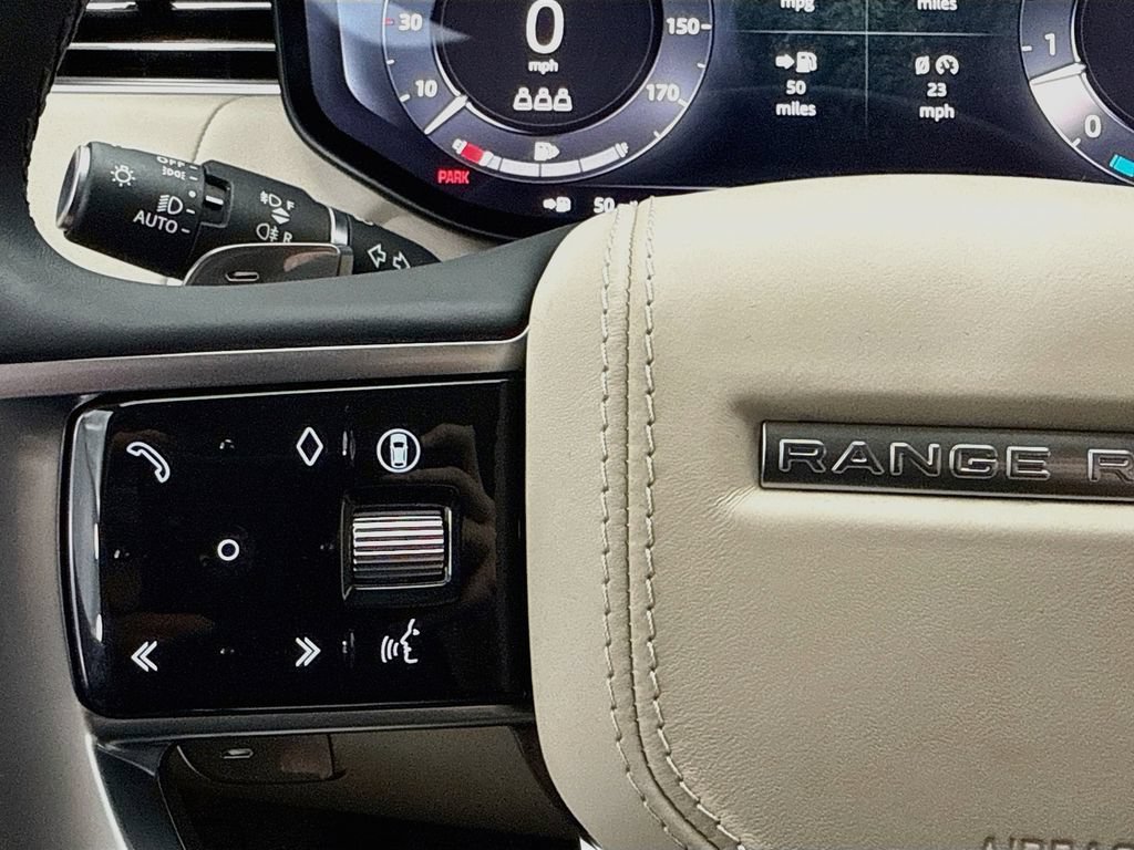 Used 2024 Land Rover Range Rover SE AWD/4WD image 11