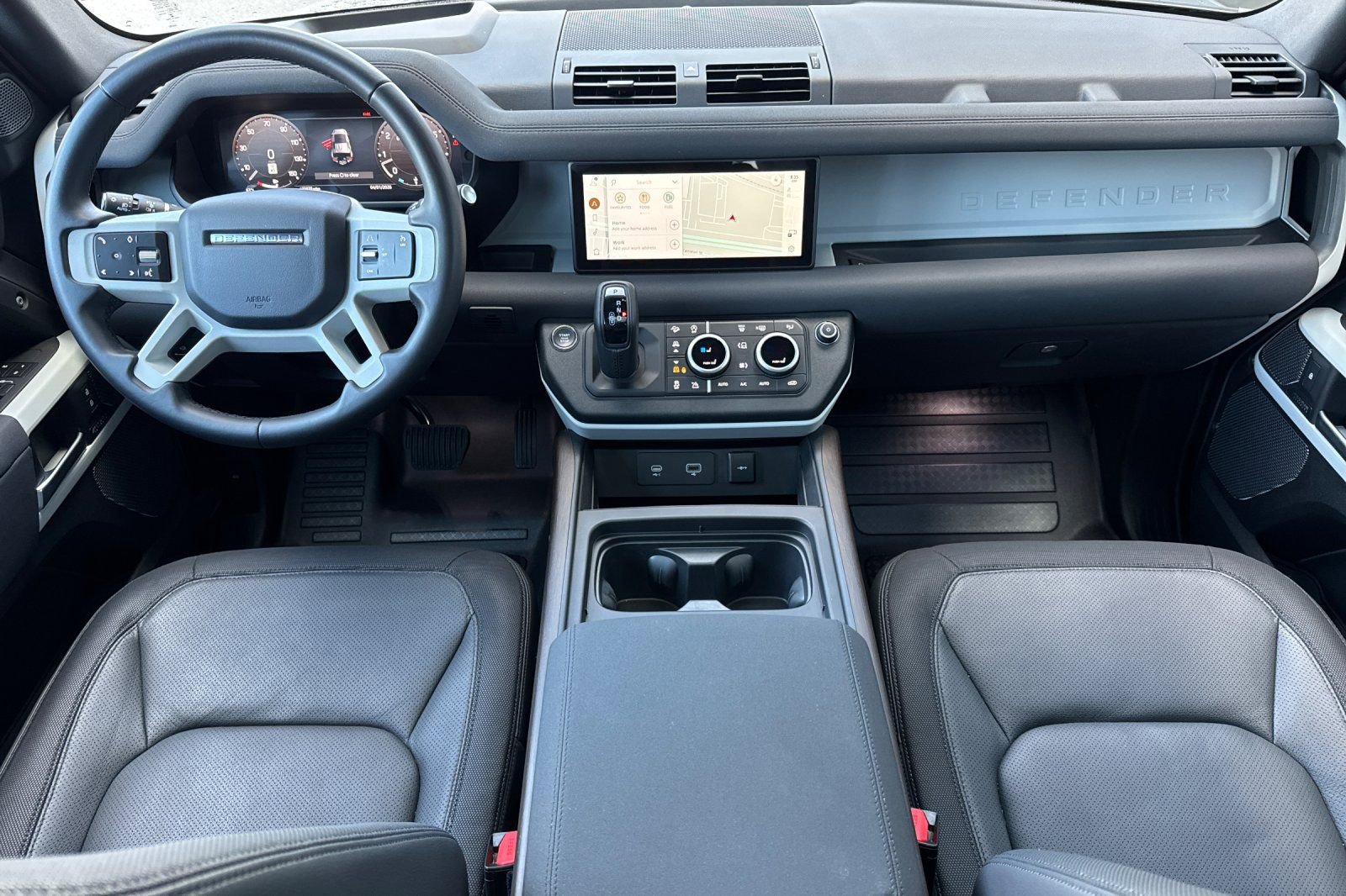 Used 2023 Land Rover Defender 110 X-Dynamic SE image 14