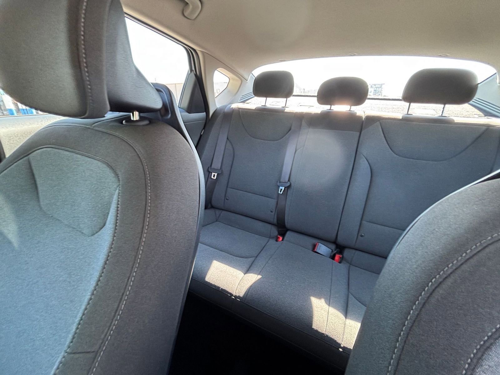 Used 2025 Kia K4 FWD image 39