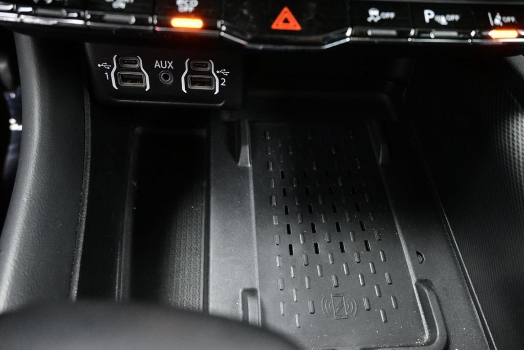 Used 2025 Dodge Durango GT AWD/4WD image 26