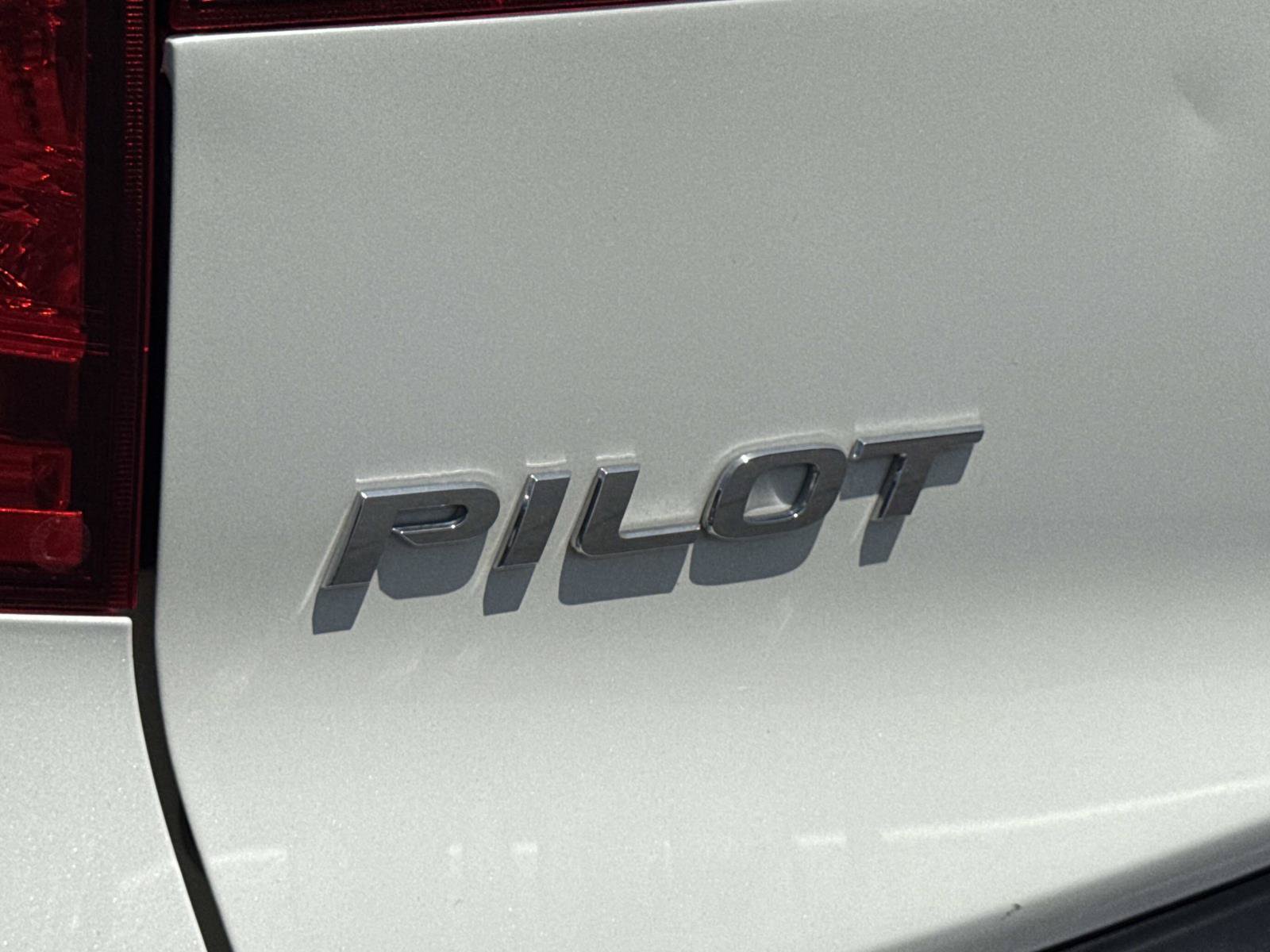 Certified 2017 Honda Pilot EX image 27