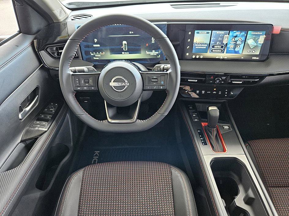 New 2026 Nissan Kicks SR w/ Cold Weather Package image 10