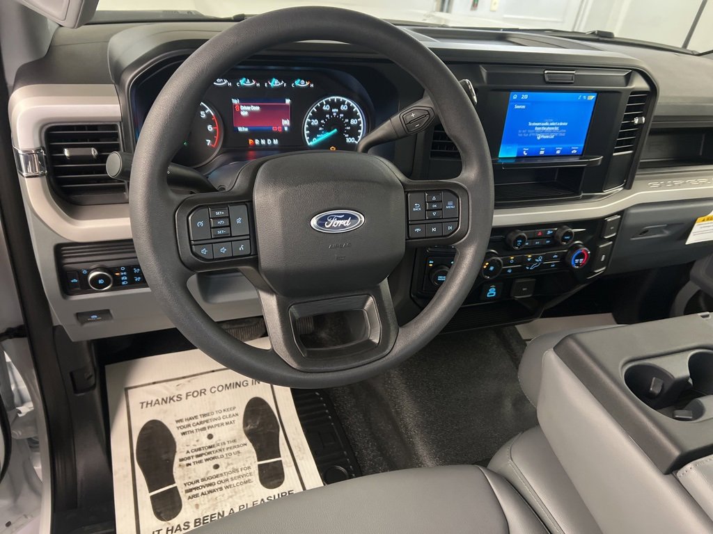 New 2026 Ford F250 XL w/ XL Chrome Package image 7