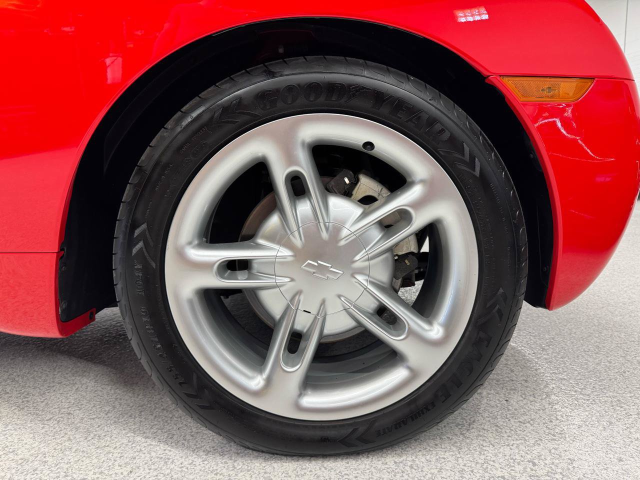 Used 2003 Chevrolet SSR w/ Preferred Equipment Group RWD image 43