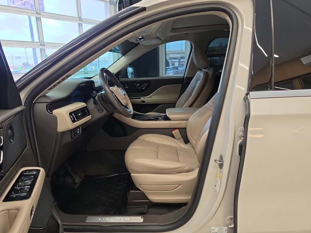 Used 2024 Lincoln Aviator Reserve w/ Equipment Group 201A image 14