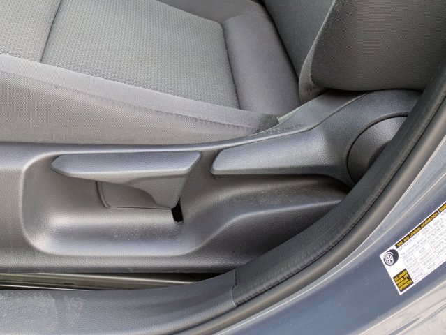 Used 2025 Toyota Prius LE image 6