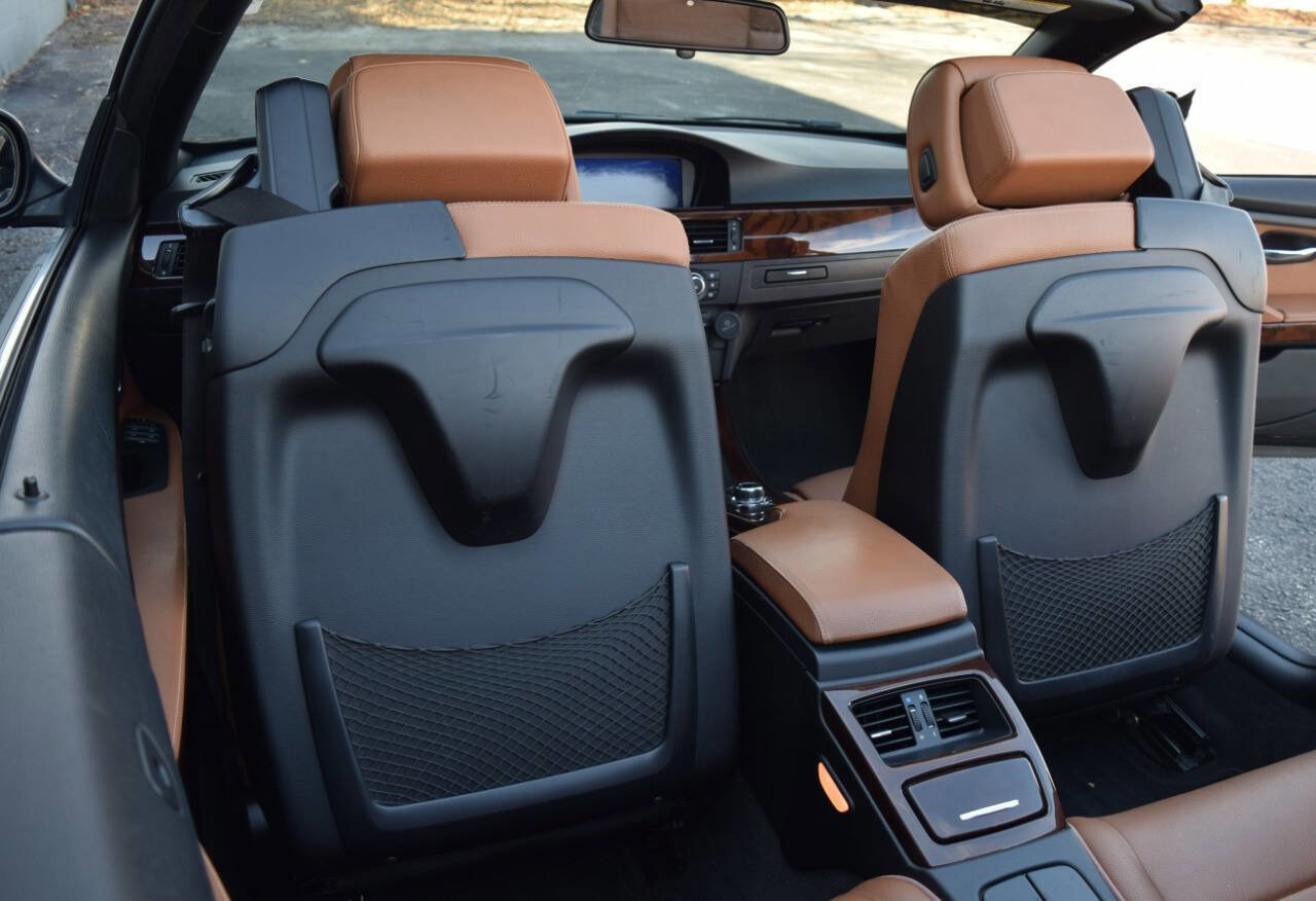 Used 2012 BMW 335i Convertible image 70