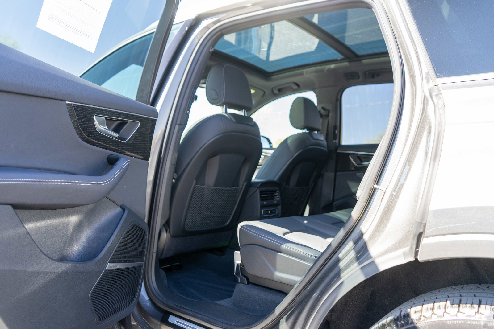 Used 2025 Audi Q7 3.0T Premium Plus AWD/4WD image 30