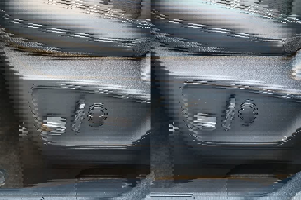 New 2025 Ford Escape SE w/ Class II Trailer Tow Package image 20