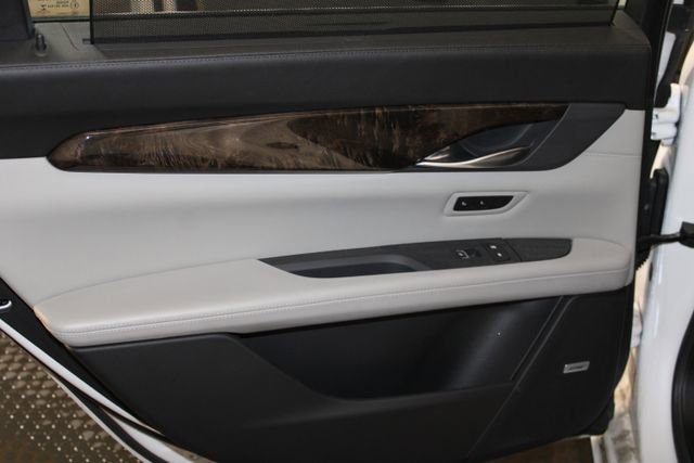 Used 2018 Cadillac CT6 Luxury image 14