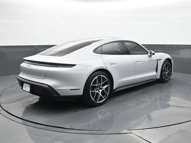 Certified 2025 Porsche Taycan AWD/4WD image 24