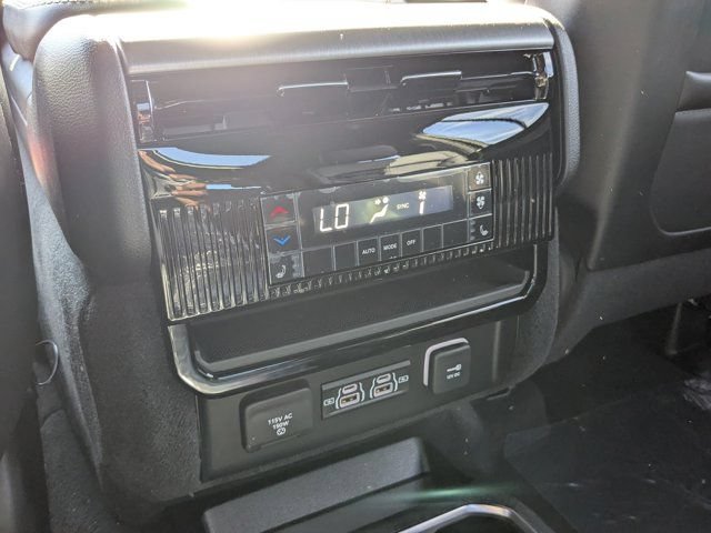 New 2026 Jeep Grand Wagoneer Limited AWD/4WD image 16