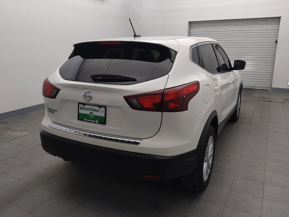 Used 2019 Nissan Rogue Sport S w/ Appearance Package image 7