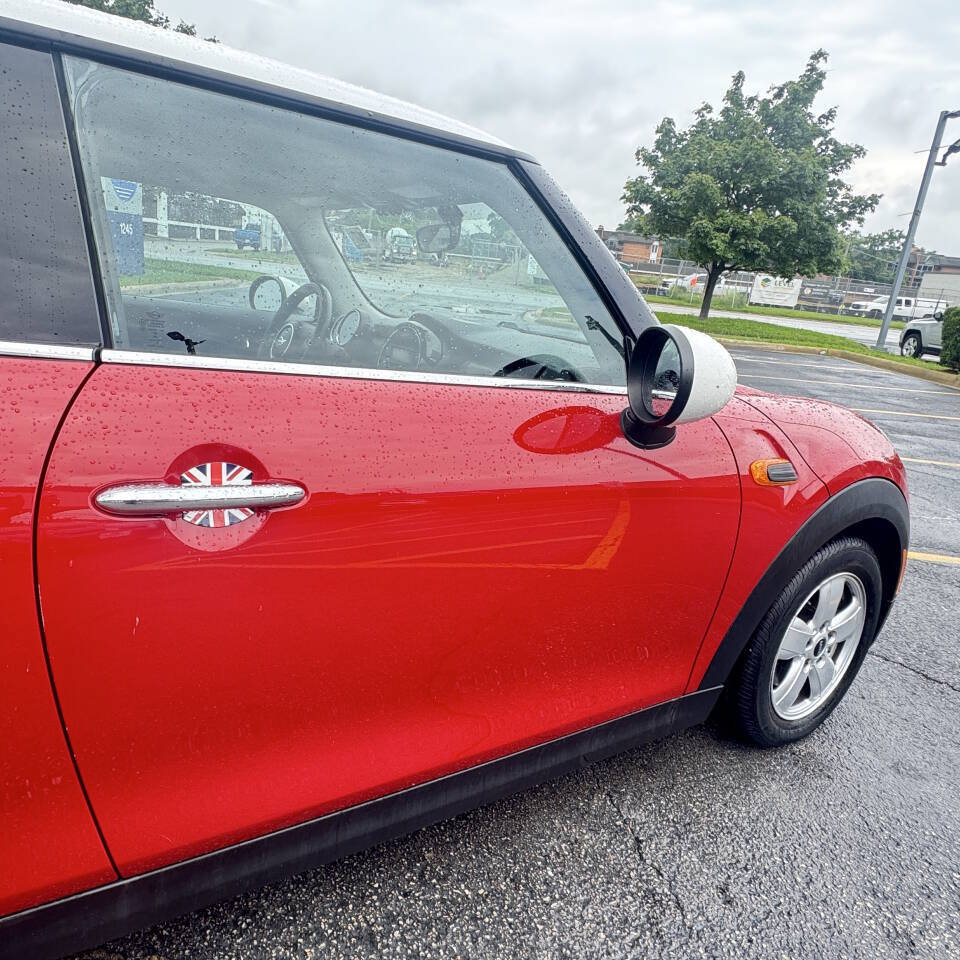 Used 2014 MINI Cooper 2-Door Hardtop FWD image 10