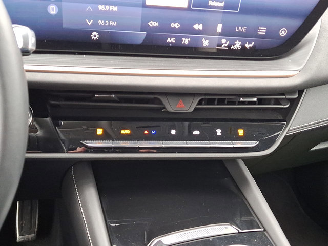 Used 2025 Buick Envision Sport Touring image 15