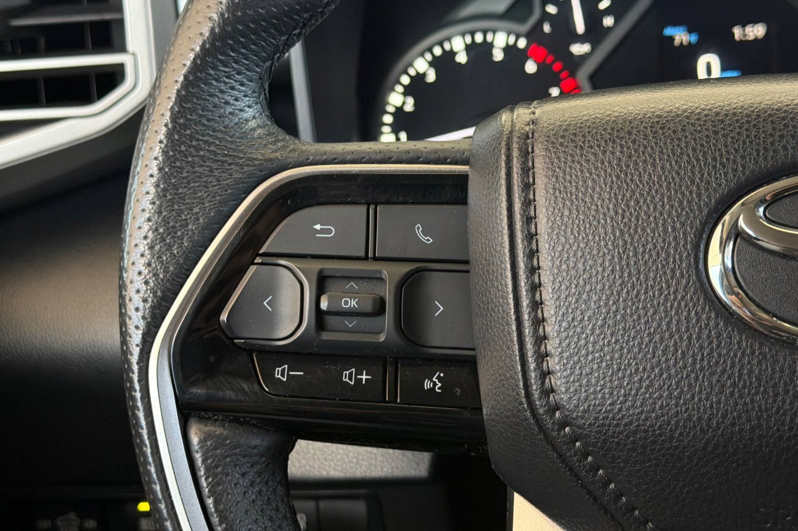 Used 2024 Toyota Tundra SR5 w/ TRD Sport Package AWD/4WD image 25