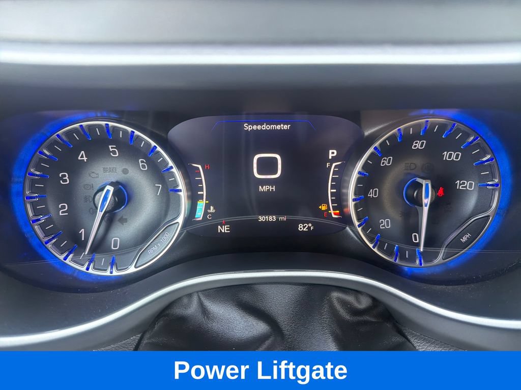 Used 2025 Chrysler Pacifica Select FWD image 14