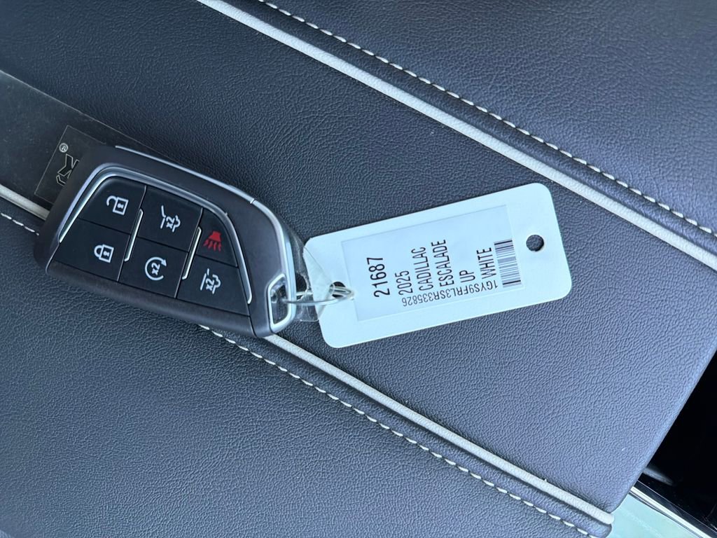 Used 2025 Cadillac Escalade Sport w/ Touring Package AWD/4WD image 31