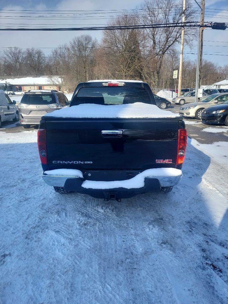 Used 2011 GMC Canyon SLT image 2