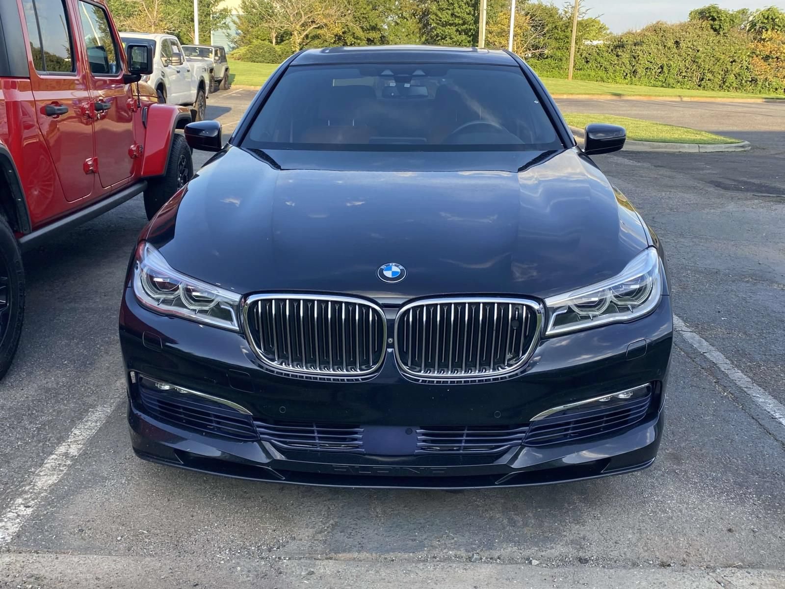 Used 2017 BMW ALPINA B7 xDrive AWD/4WD image 2
