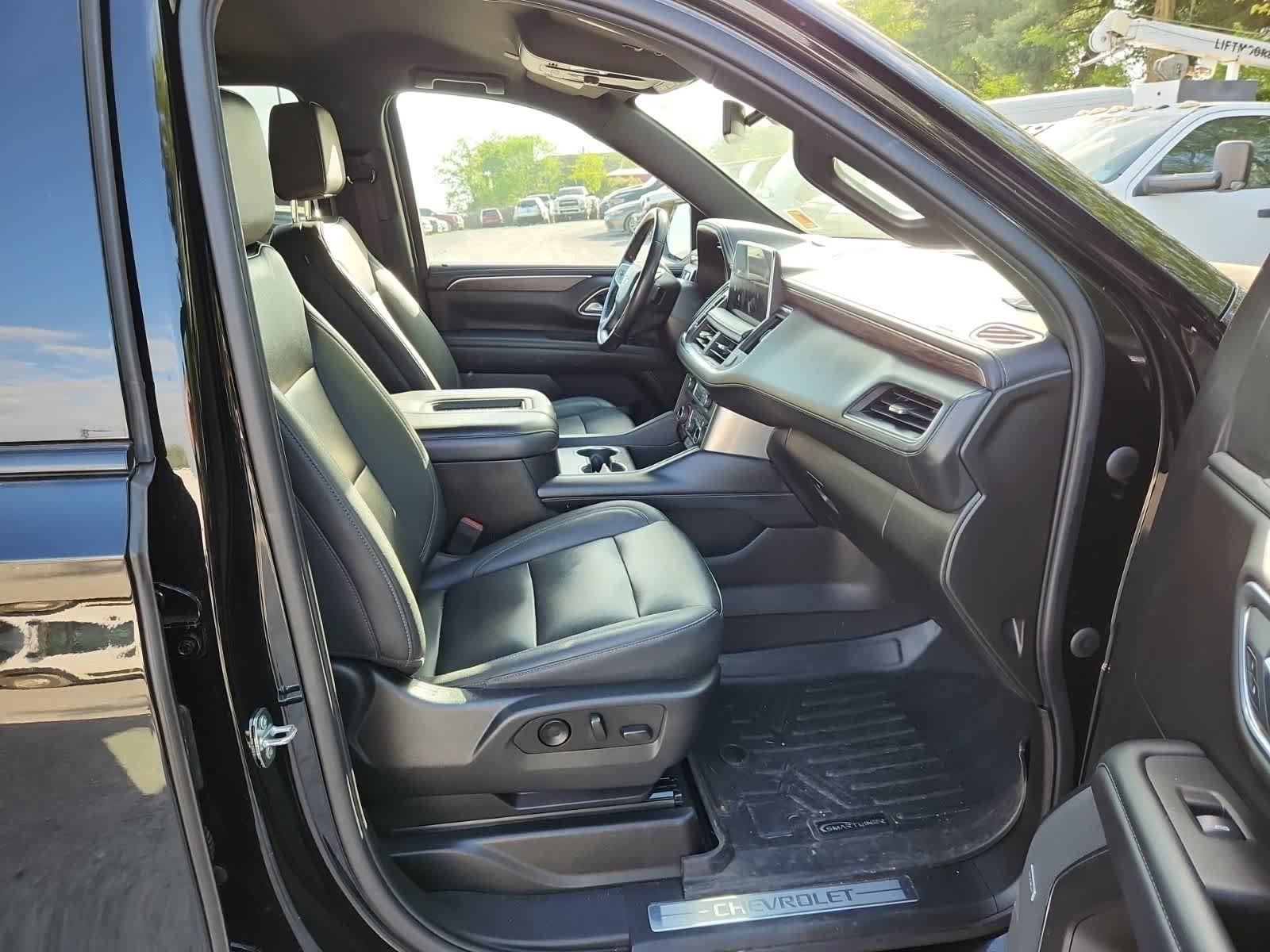 Used 2022 Chevrolet Suburban Z71 AWD/4WD image 21