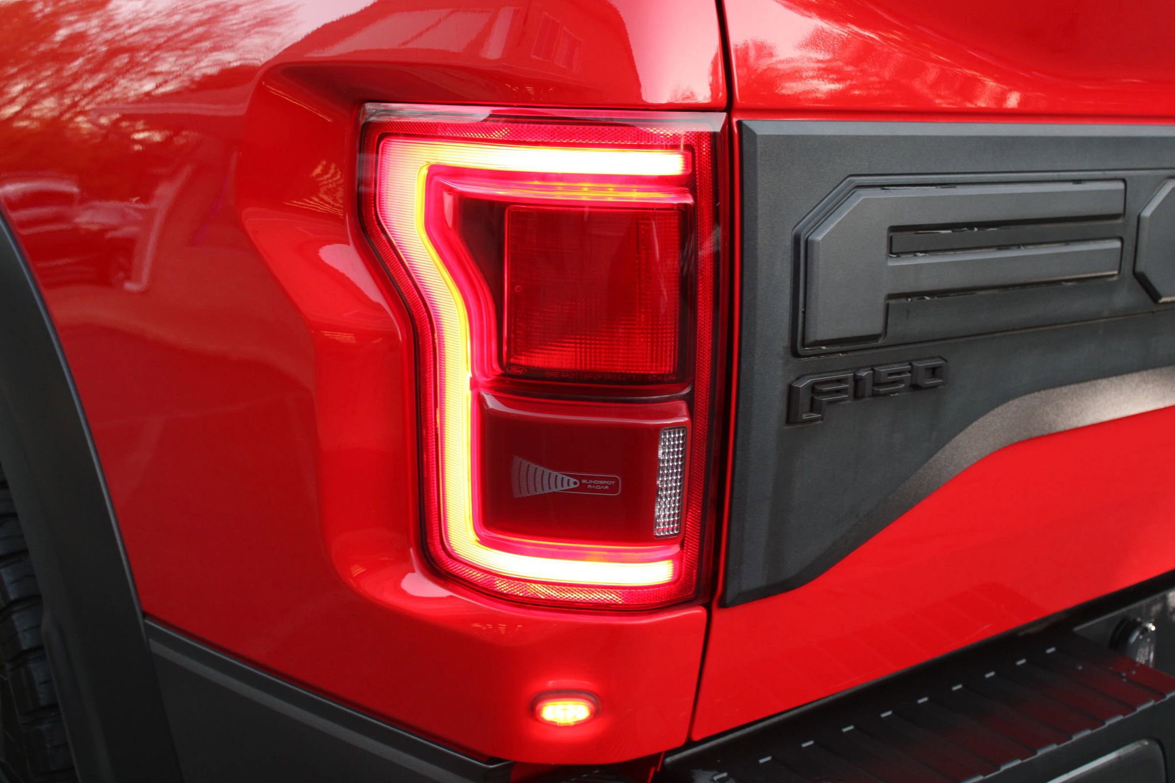 Used 2020 Ford F150 Raptor w/ Equipment Group 802A Luxury image 26