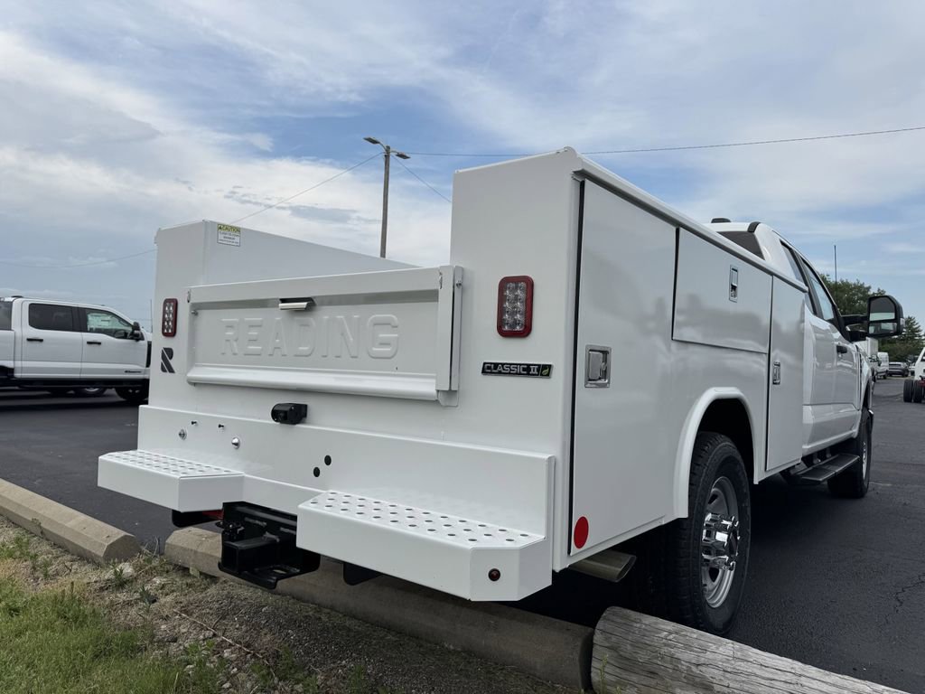 New 2025 Ford F350 XL w/ XL Chrome Package image 25