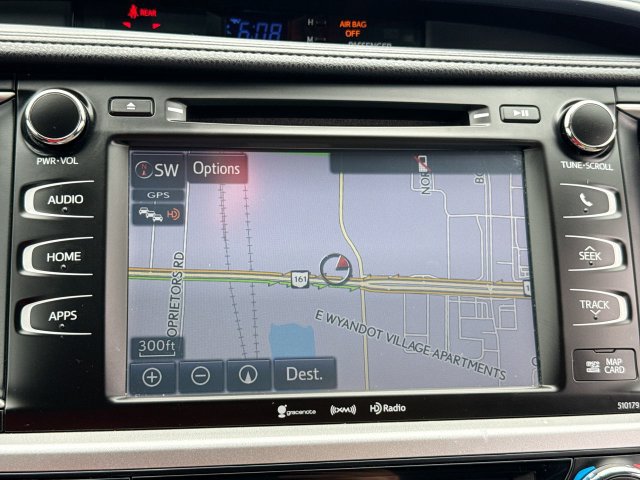 Used 2017 Toyota Highlander XLE AWD/4WD image 18