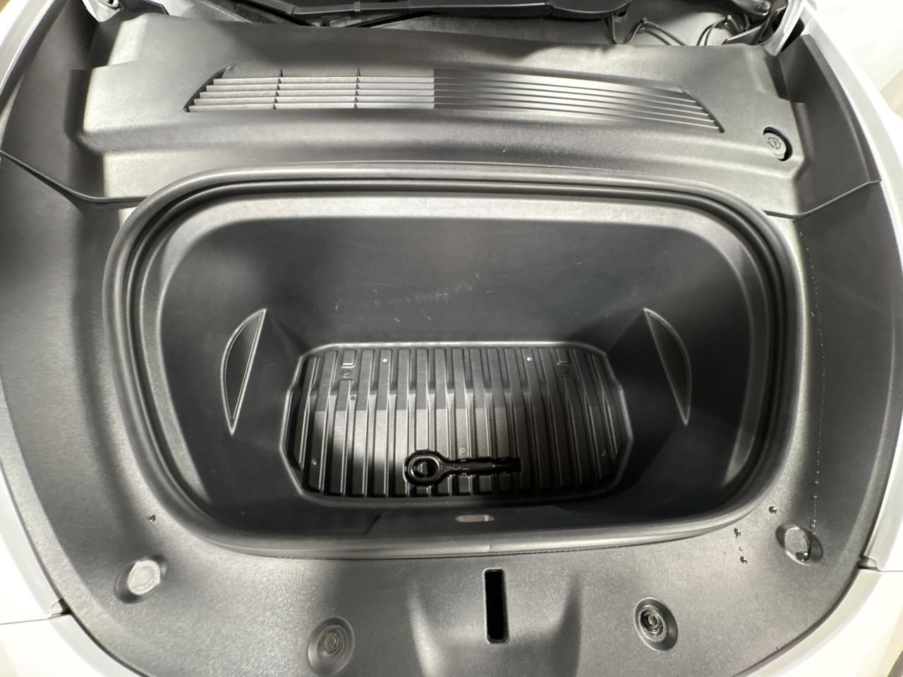 Used 2021 Tesla Model Y Long Range image 26