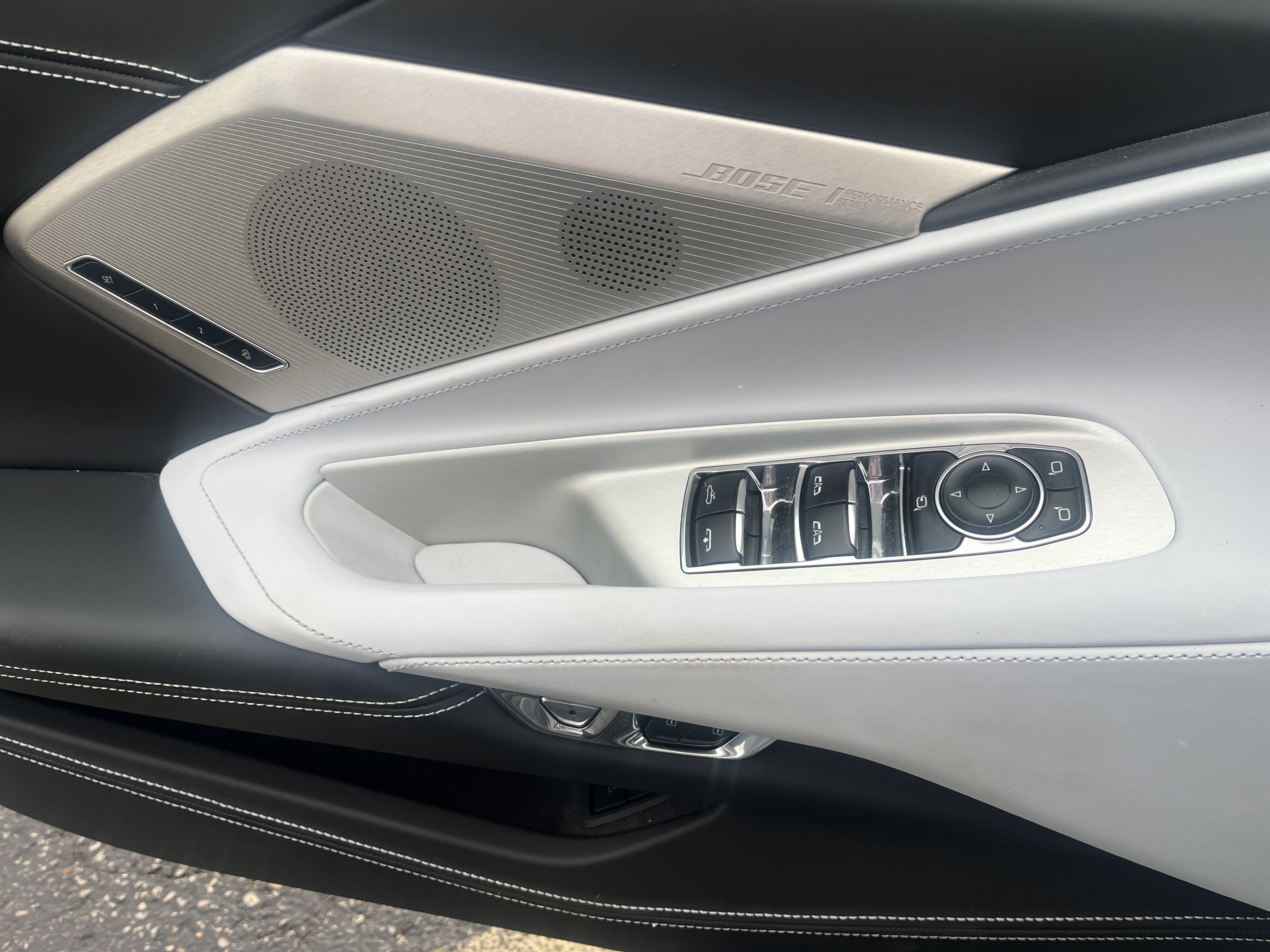 Used 2024 Chevrolet Corvette Stingray Premium Conv RWD image 15