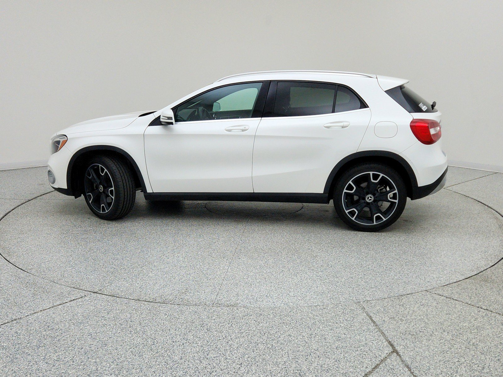 Used 2020 Mercedes-Benz GLA 250 image 11