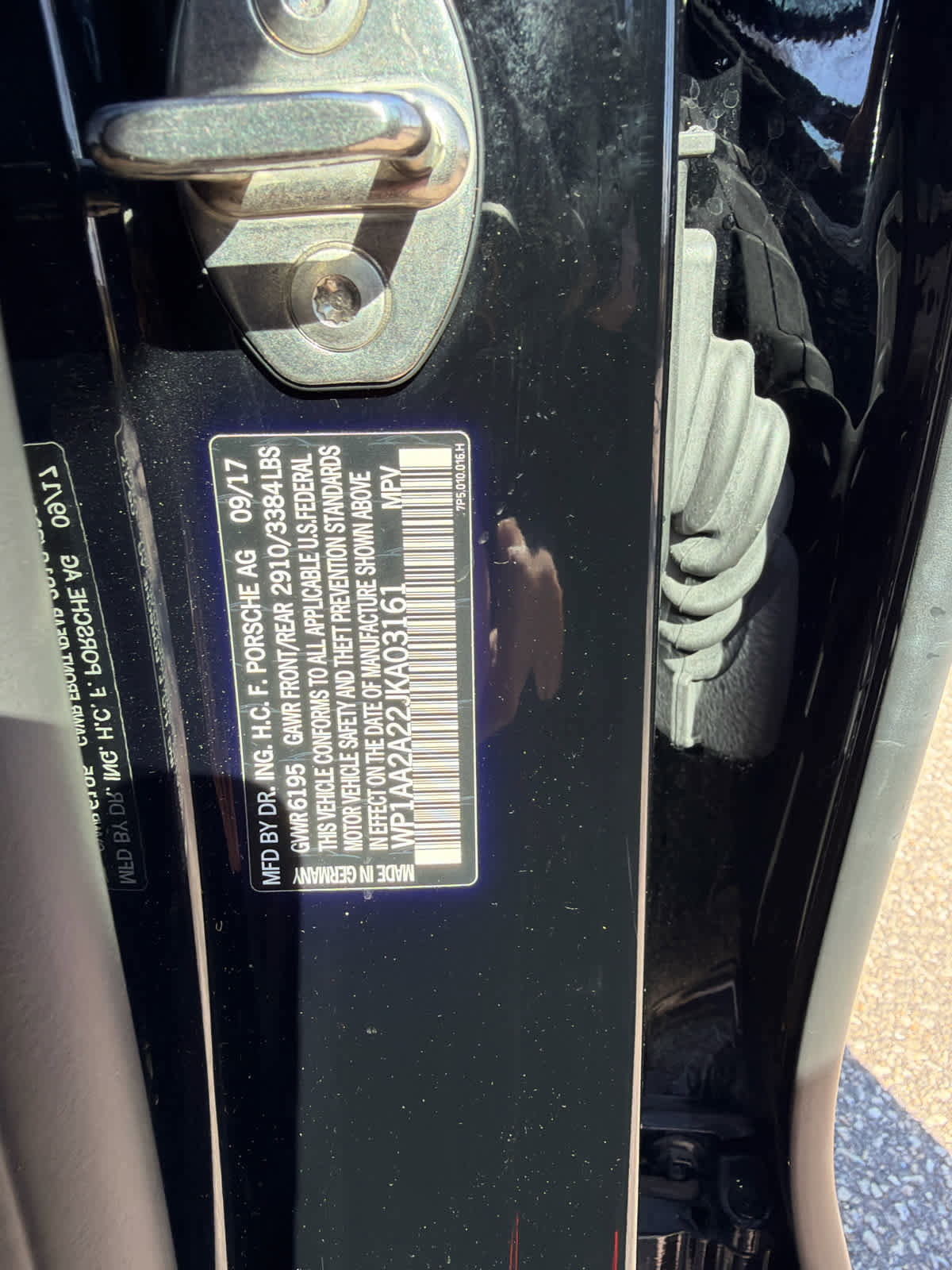 Used 2018 Porsche Cayenne Platinum Edition image 21