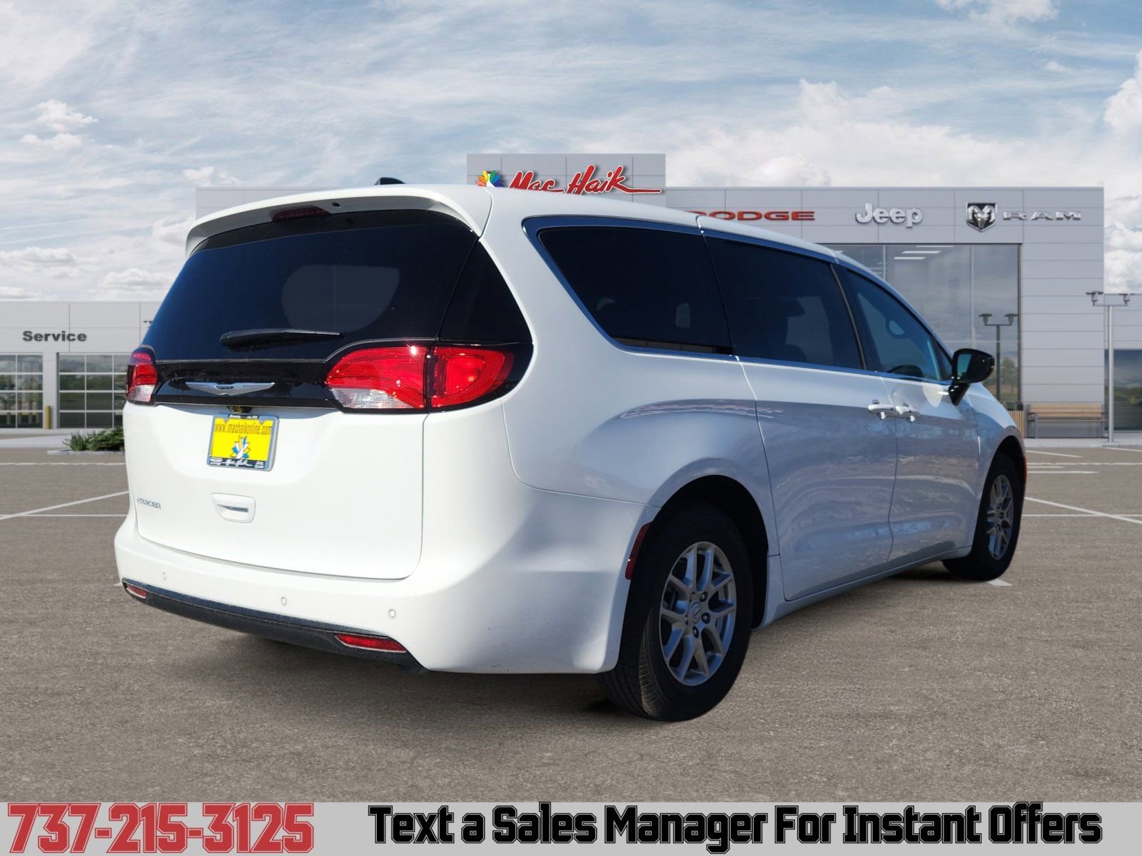 New 2026 Chrysler Voyager LX image 5